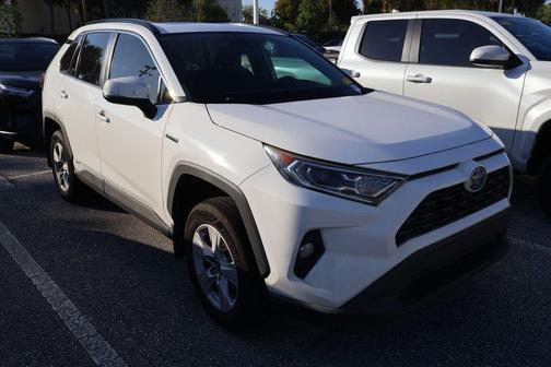 2021 Toyota RAV4 Hybrid XLE