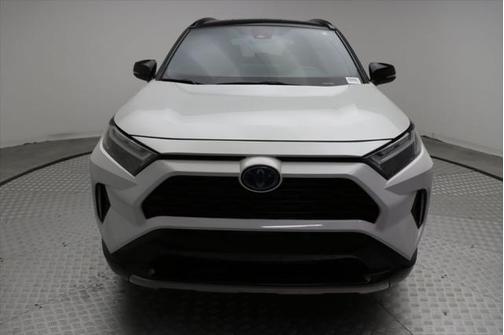 2023 Toyota RAV4 Hybrid SE