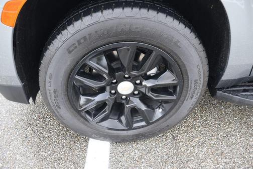 Sterling Gray Metallic 2023 Chevrolet Tahoe LT
