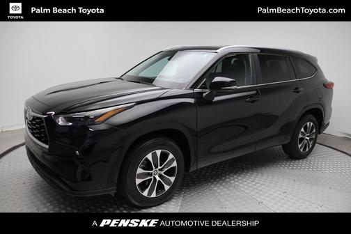 2023 Toyota Highlander Hybrid XLE