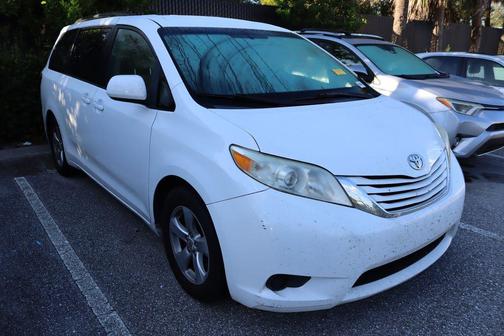 2015 Toyota Sienna LE