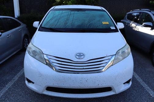 2015 Toyota Sienna LE