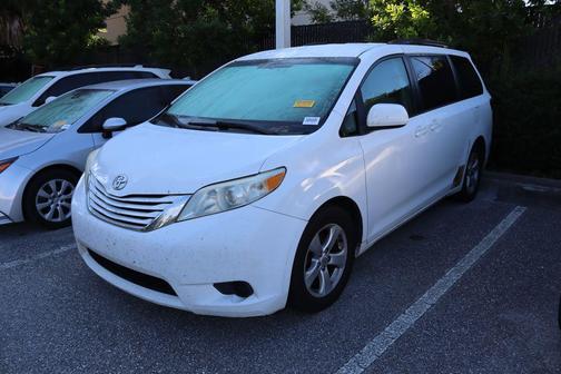 2015 Toyota Sienna LE