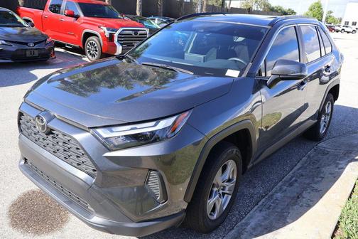 2023 Toyota RAV4 XLE