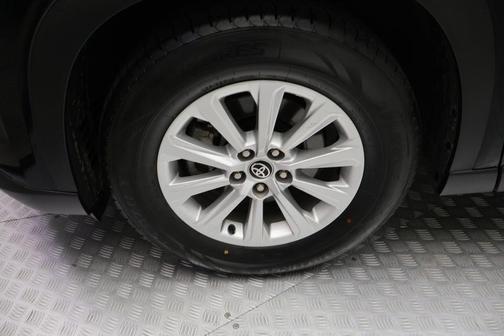 Midnight Black Metallic 2025 Toyota Grand Highlander XLE