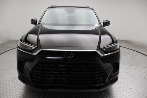 Midnight Black Metallic 2025 Toyota Grand Highlander XLE