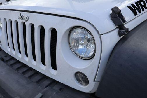 Bright White Clearcoat 2015 Jeep Wrangler Sport