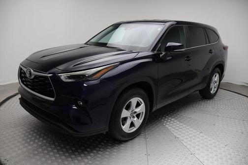 2025 Toyota Highlander LE