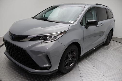 2024 Toyota Sienna XSE 7 Passenger