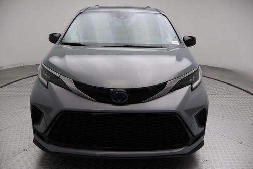 2024 Toyota Sienna XSE 7 Passenger