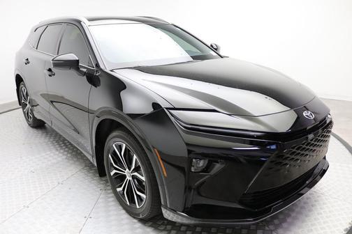 2025 Toyota Crown Signia XLE