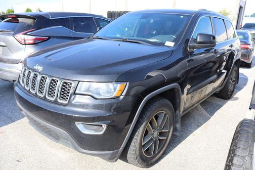 2018 Jeep Grand Cherokee Laredo E
