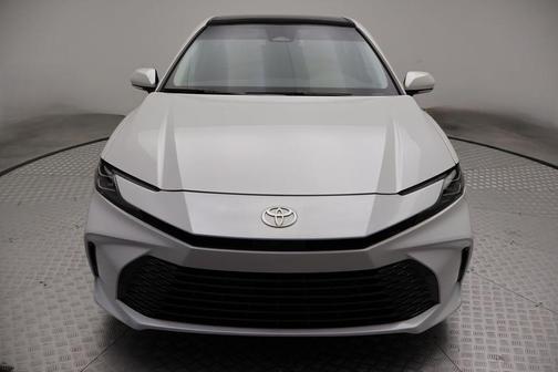 Wind Chill Pearl 2025 Toyota Camry XLE