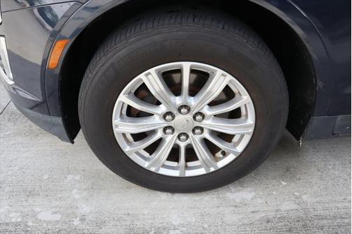 2017 Cadillac XT5 Base