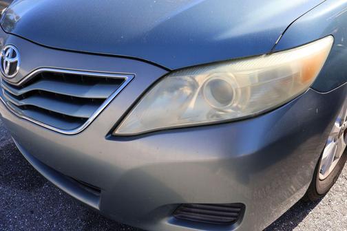 2010 Toyota Camry LE