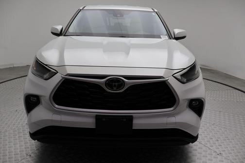 Wind Chill Pearl 2023 Toyota Highlander LE