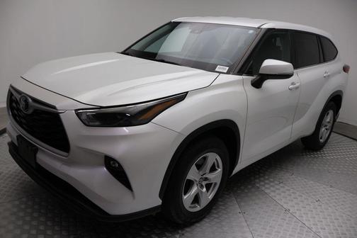 Wind Chill Pearl 2023 Toyota Highlander LE