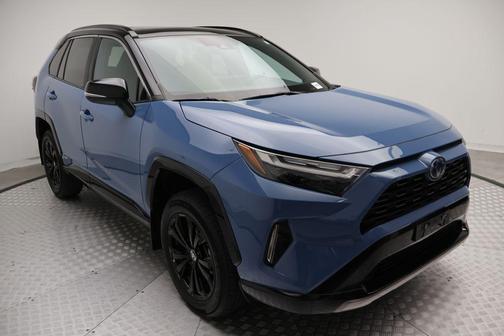2023 Toyota RAV4 Hybrid SE