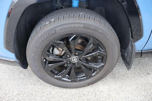 2023 Toyota RAV4 Hybrid SE