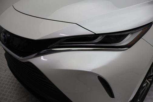 2023 Toyota Venza LE