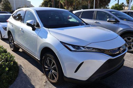 2023 Toyota Venza LE