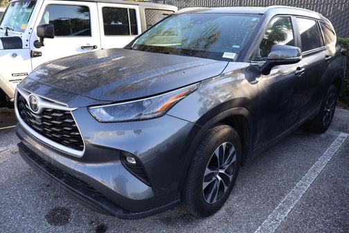 2024 Toyota Highlander XLE