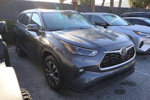 2024 Toyota Highlander XLE