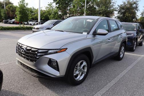 2024 Hyundai TUCSON SE