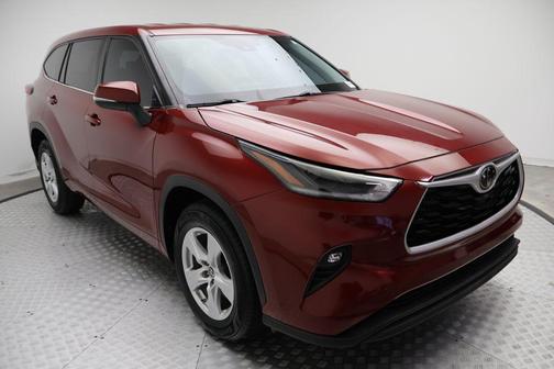 2021 Toyota Highlander LE