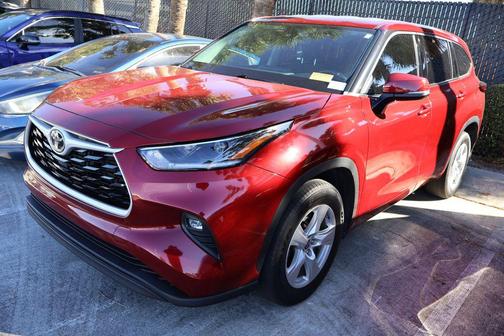 2021 Toyota Highlander LE