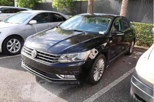 2016 Volkswagen Passat 1.8T SE w/Technology