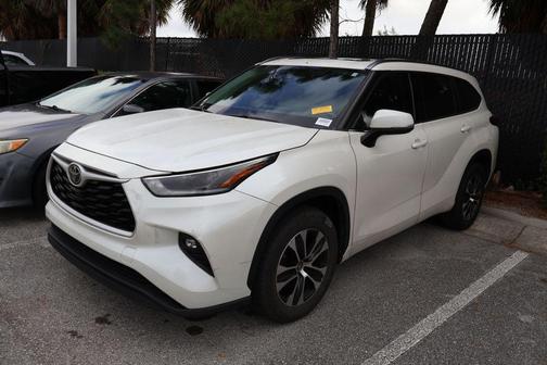 2021 Toyota Highlander XLE