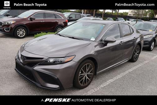 2023 Toyota Camry SE