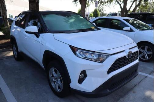 2020 Toyota RAV4 XLE