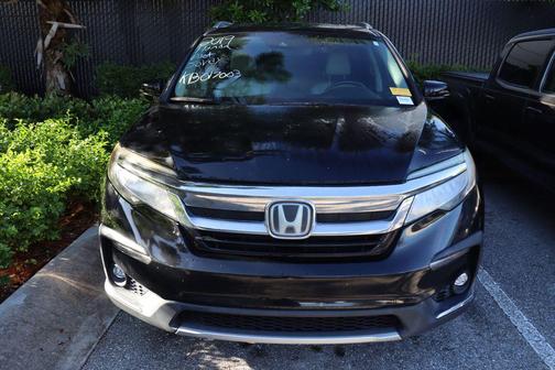 2019 Honda Pilot Touring 8-Passenger