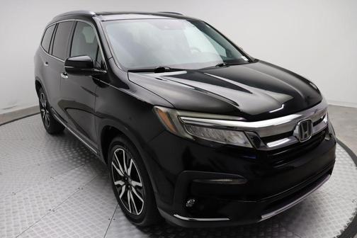 2019 Honda Pilot Touring 8-Passenger