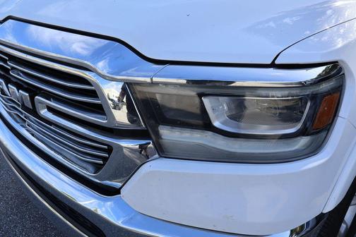 Bright White Clearcoat 2021 RAM 1500 Laramie