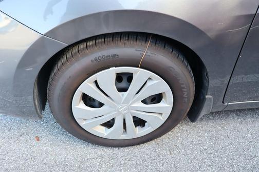 2021 Nissan Versa 1.6 S