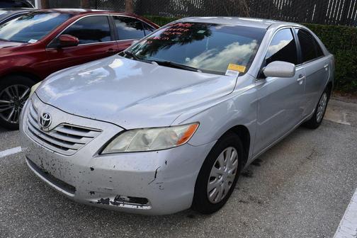 Classic Silver Metallic 2009 Toyota Camry LE