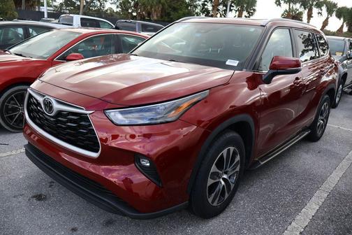 2023 Toyota Highlander XLE