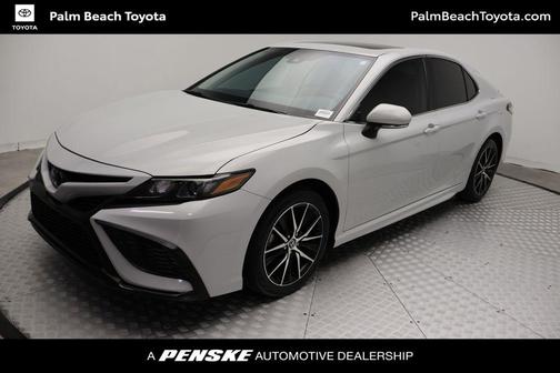 Ice Edge 2024 Toyota Camry SE