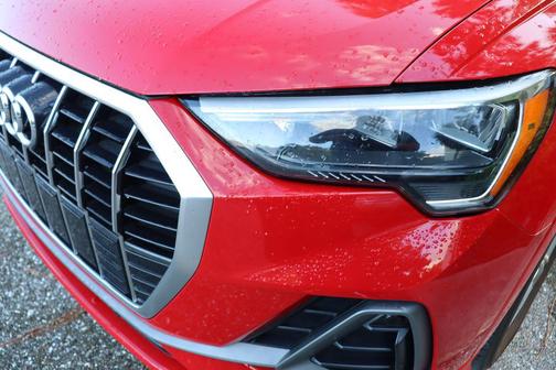 2022 Audi Q3 45 S line Premium