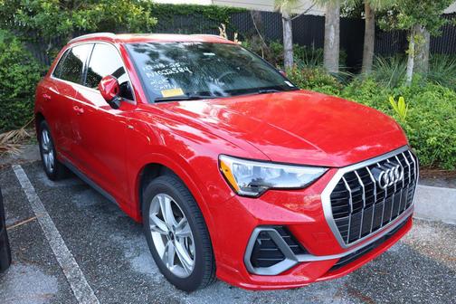 2022 Audi Q3 45 S line Premium