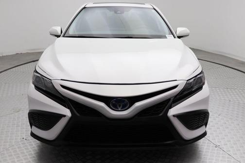 2024 Toyota Camry Hybrid SE