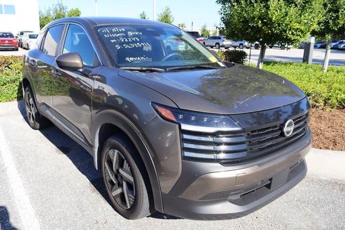 2025 Nissan Kicks SV