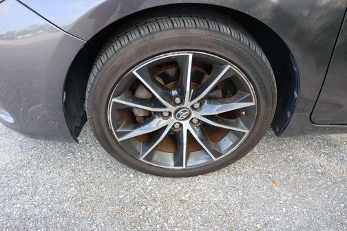 2016 Toyota Camry XSE