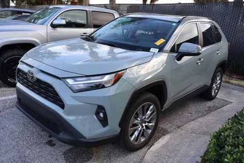 2023 Toyota RAV4 XLE Premium