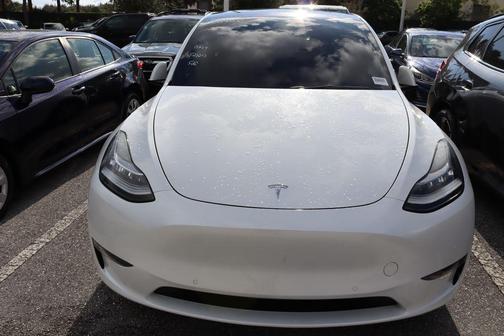 2022 Tesla Model Y Long Range Dual Motor All-Wheel Drive