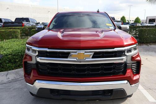Cherry Red Tintcoat 2022 Chevrolet Silverado 1500 LT