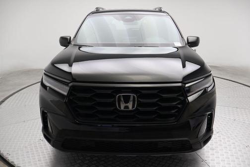 Crystal Black Pearl 2023 Honda Pilot AWD Sport